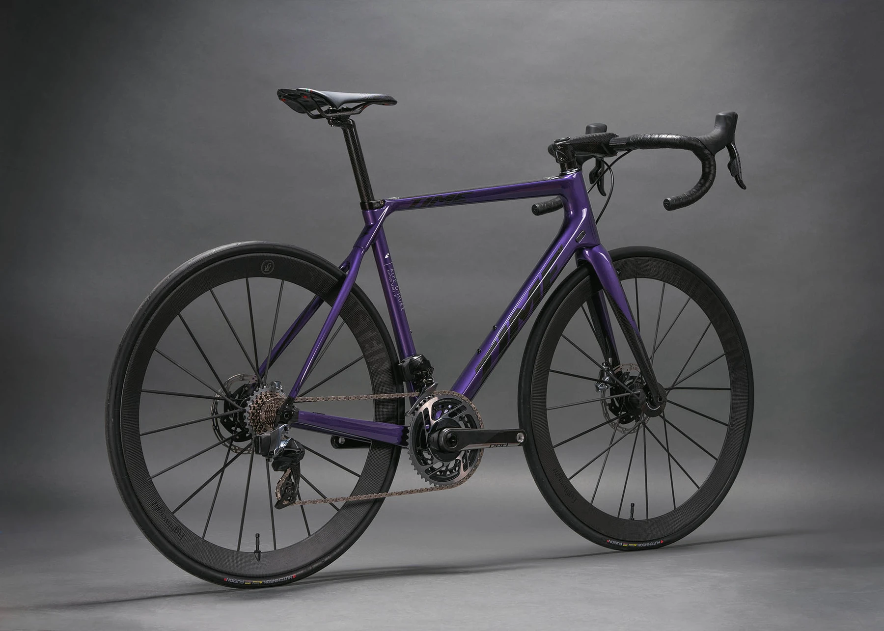 MY22_ADH21_Purple_8_1800x1800