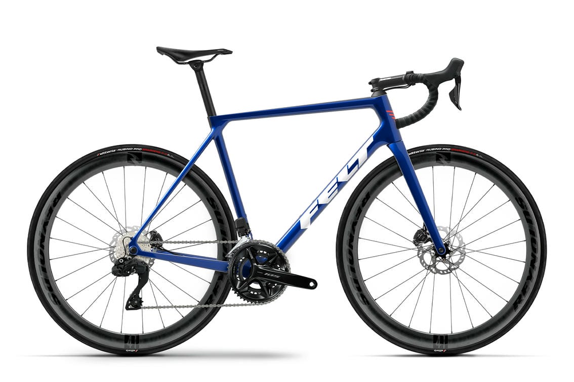 PHO_BIKE_90_RE_FELT-24-FR-ADV-105-Di2-disruptive-blue-render_#SALL_#AEPI_#V2
