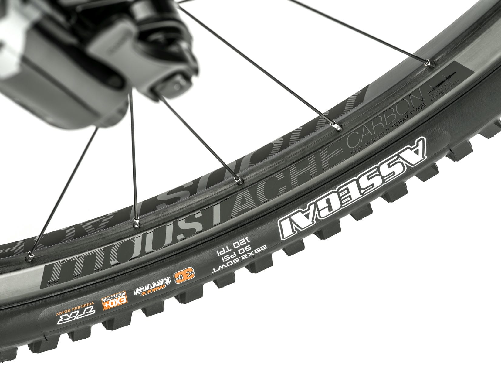 SA29FT1_Samedi-29-Trail-11-wheel-details-studio