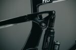 Flo_Pure Black_Carbon Pro_