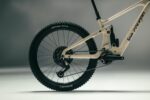 Flo_Pure Black_Carbon Pro_